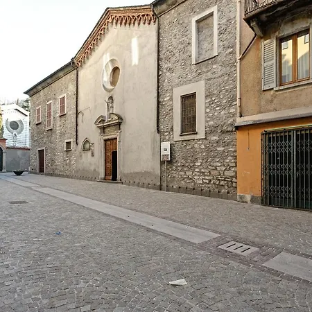 Apartament Attic *